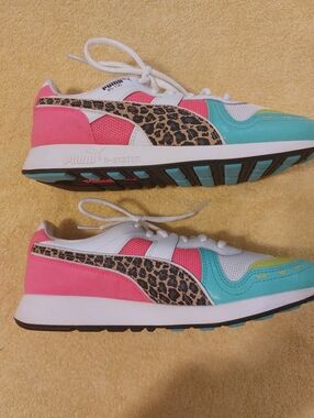 Puma RS 100 Party Crop Youth 6.5 Ladies 8.5